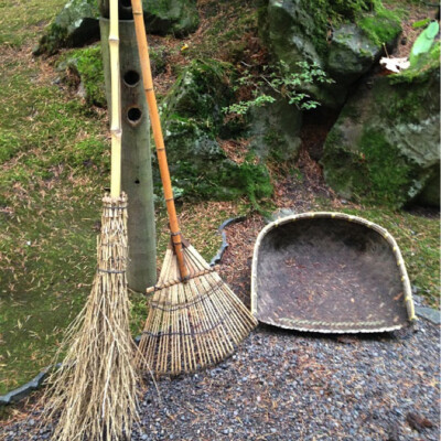This photo of the tools used at the garden is from an article written by a trainee from the Chicago Botanic Garden, at https://www.chicagobotanic.org/blog/news/what_week_portland_japanese_garden